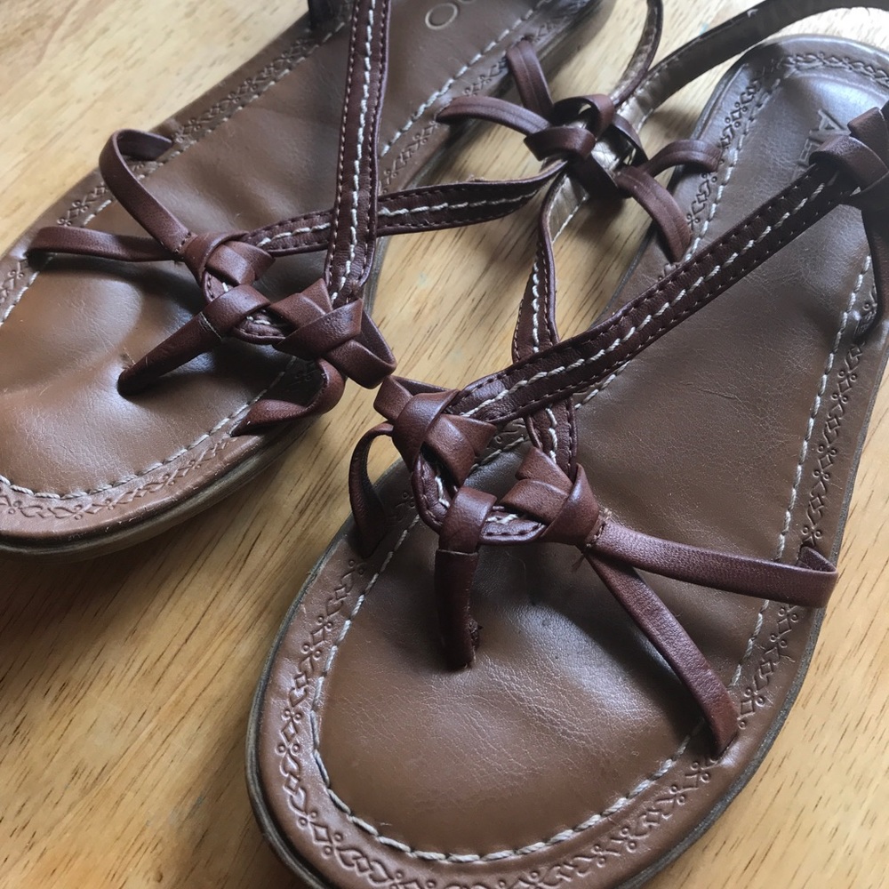 Aldo Strappy Brown Flat Sandals 6